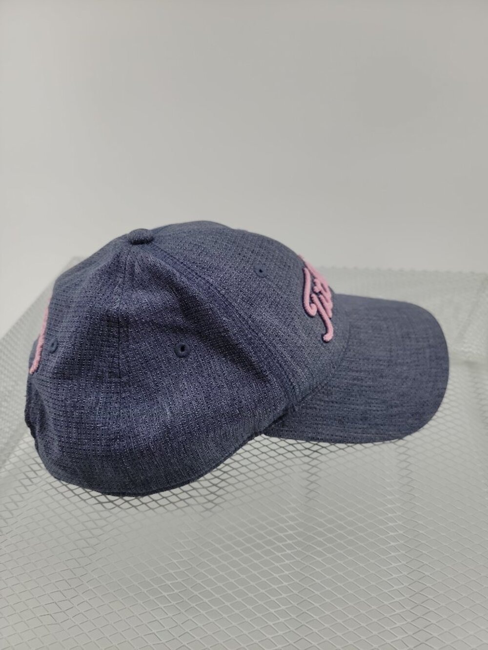 Titleist Golf Hat Adult Adjustable Navy Pink Script Performance Cap Strapback - Picture 5 of 7